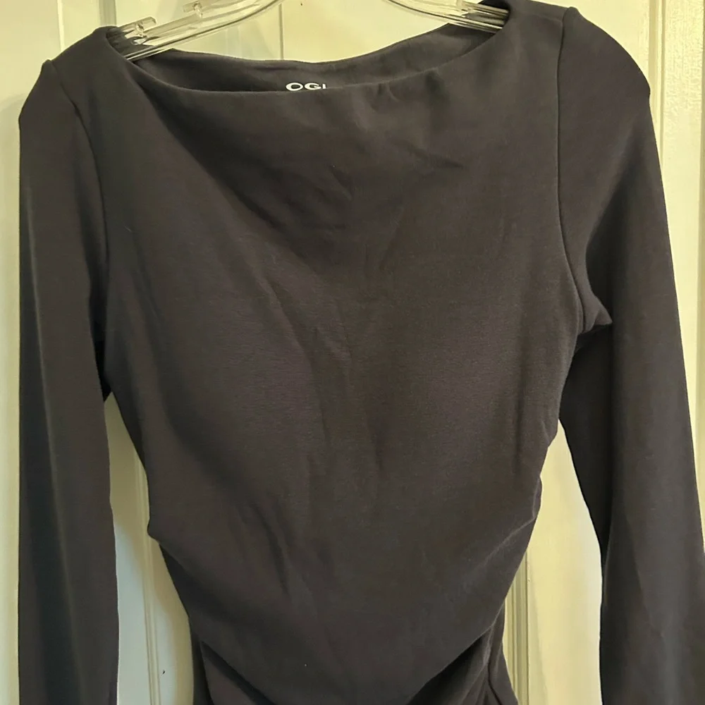 OGL Eco-Mousse Modern Side Ruched Boatneck Brami Top with removable bra pads - Picture 4 of 5